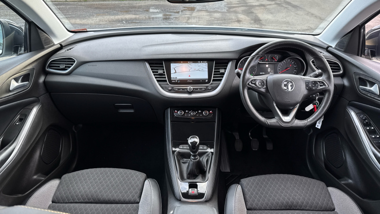 Vauxhall Grandland X 1.2 Turbo SRi Nav 5dr Petrol Hatchback